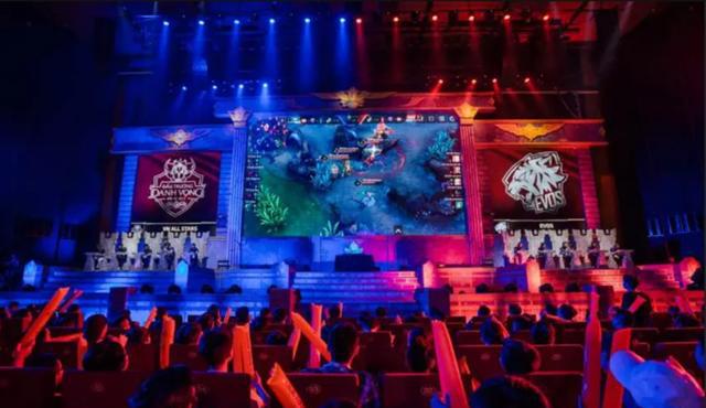 的支持者 的支持者